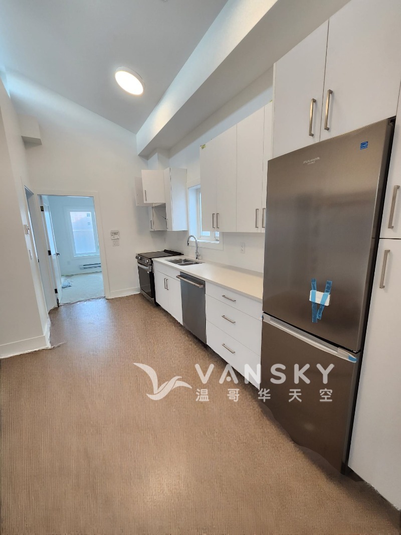 250925215244_Laneway - Kitchen.jpg